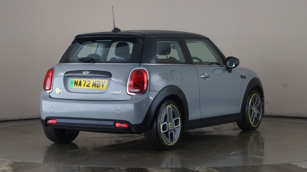 MINI HATCHBACK Image 5