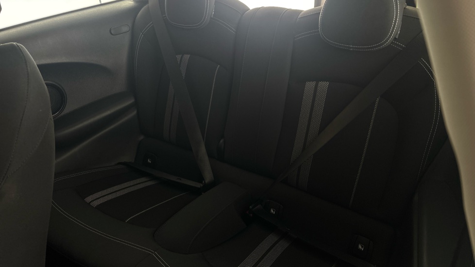 MINI HATCHBACK Image 14