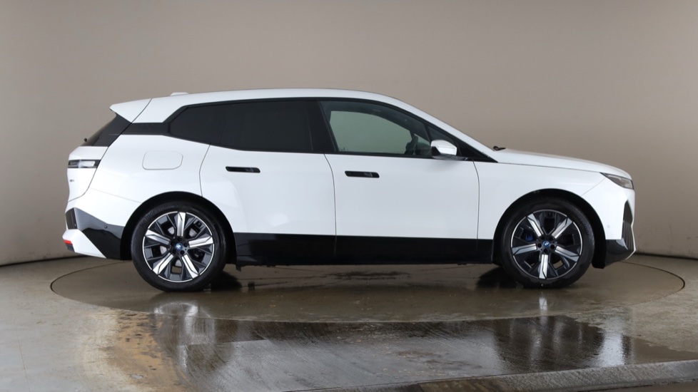BMW iX Image 6