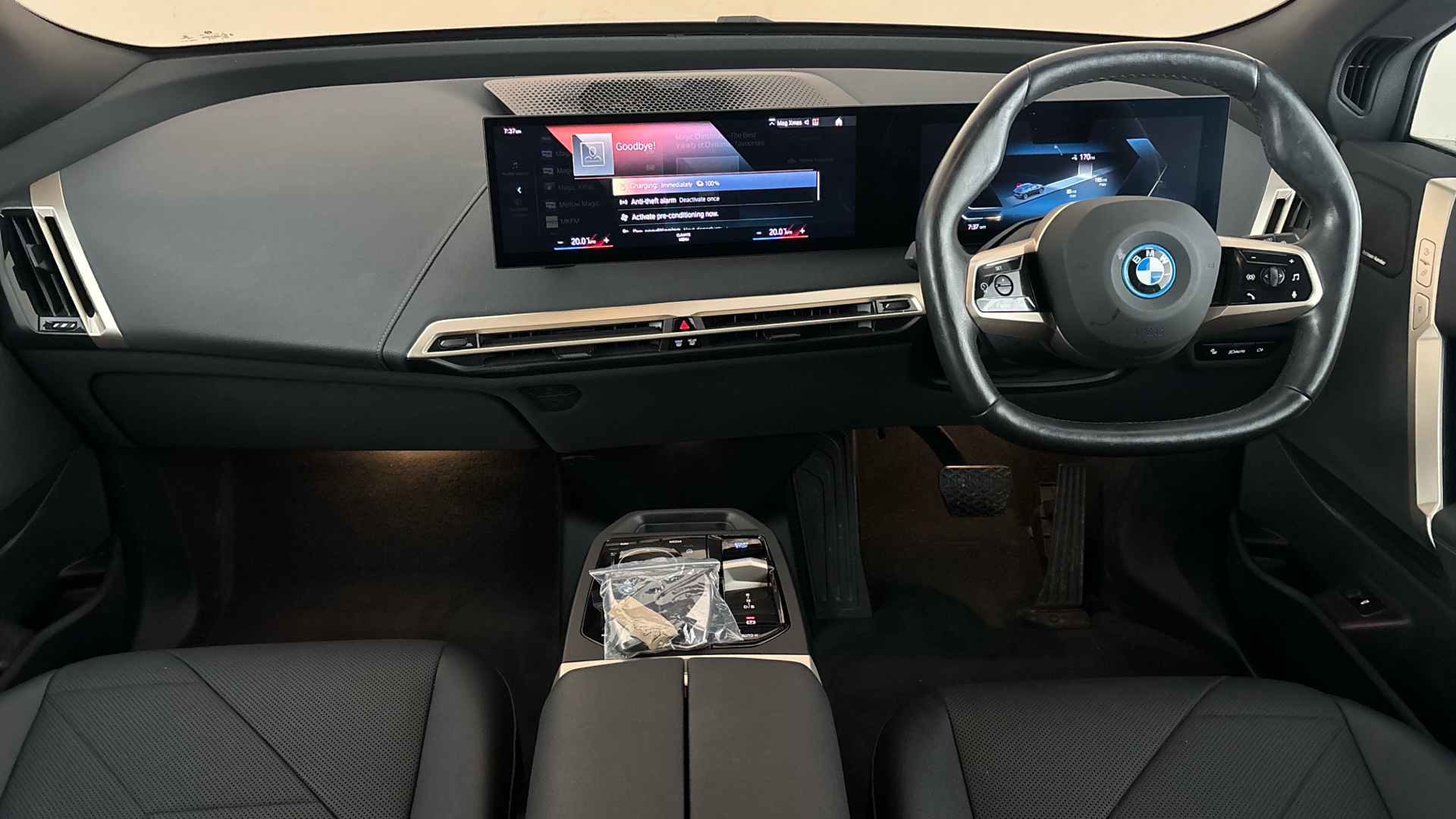 4027664 240kW xDrive40 M Sport 76.6kWh 5dr Auto