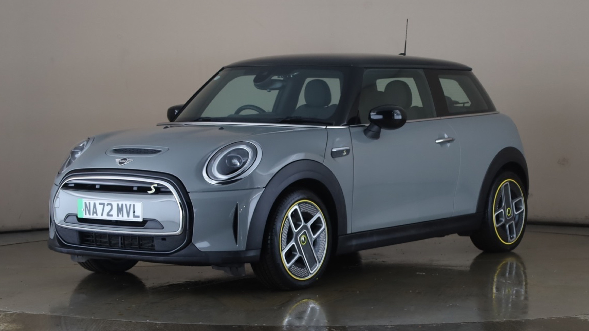 Mini Hatchback Electric 135kW Cooper S Level 2 33kWh 3dr Auto