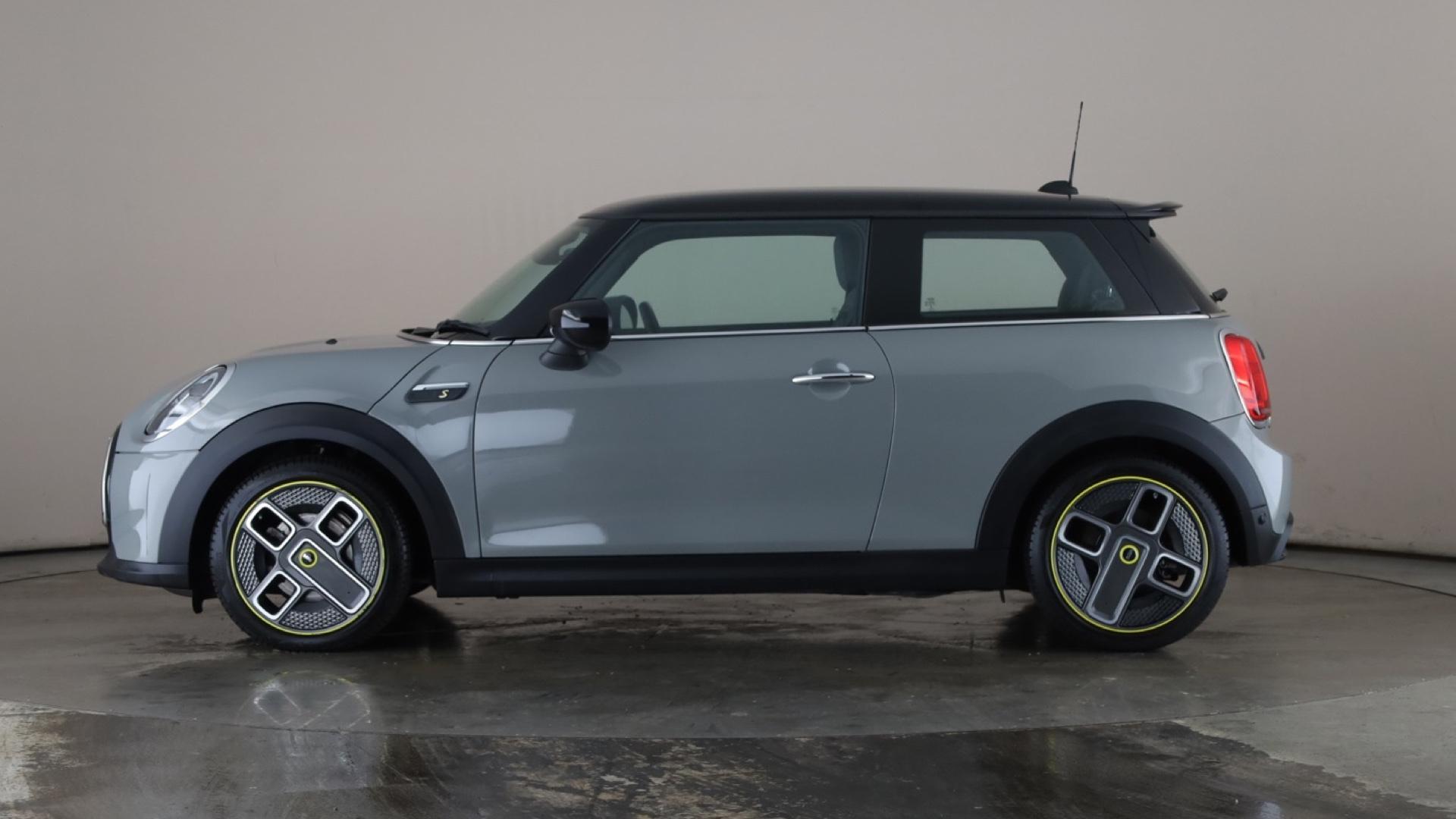 4027748 135kW Cooper S Level 2 33kWh 3dr Auto