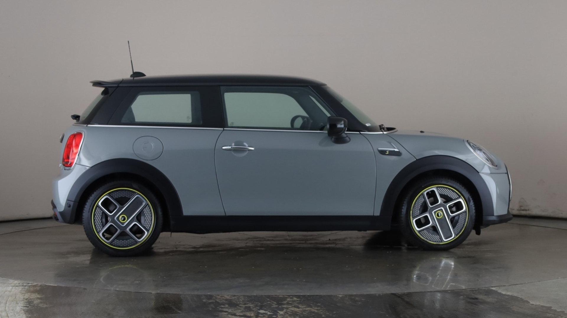 4027748 135kW Cooper S Level 2 33kWh 3dr Auto