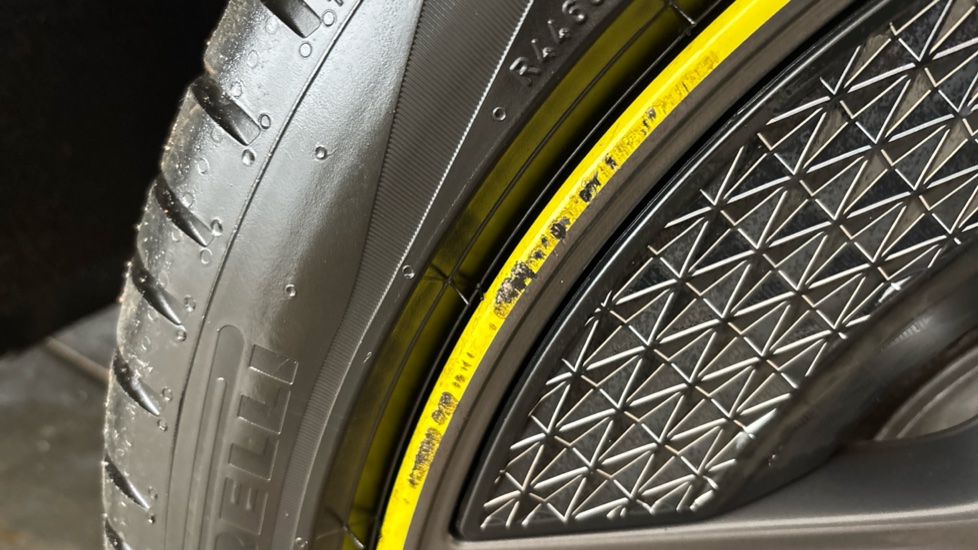 MINI HATCHBACK Scuff