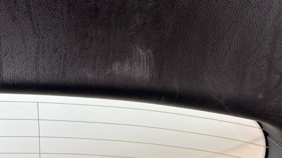 MINI HATCHBACK Scuff