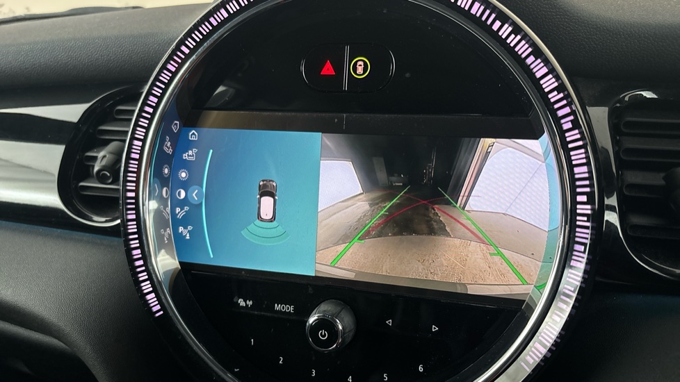 MINI HATCHBACK Reverse camera