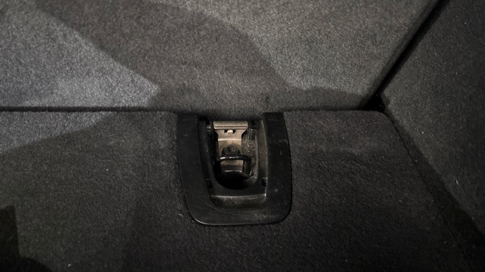 BMW iX3 Cover missing