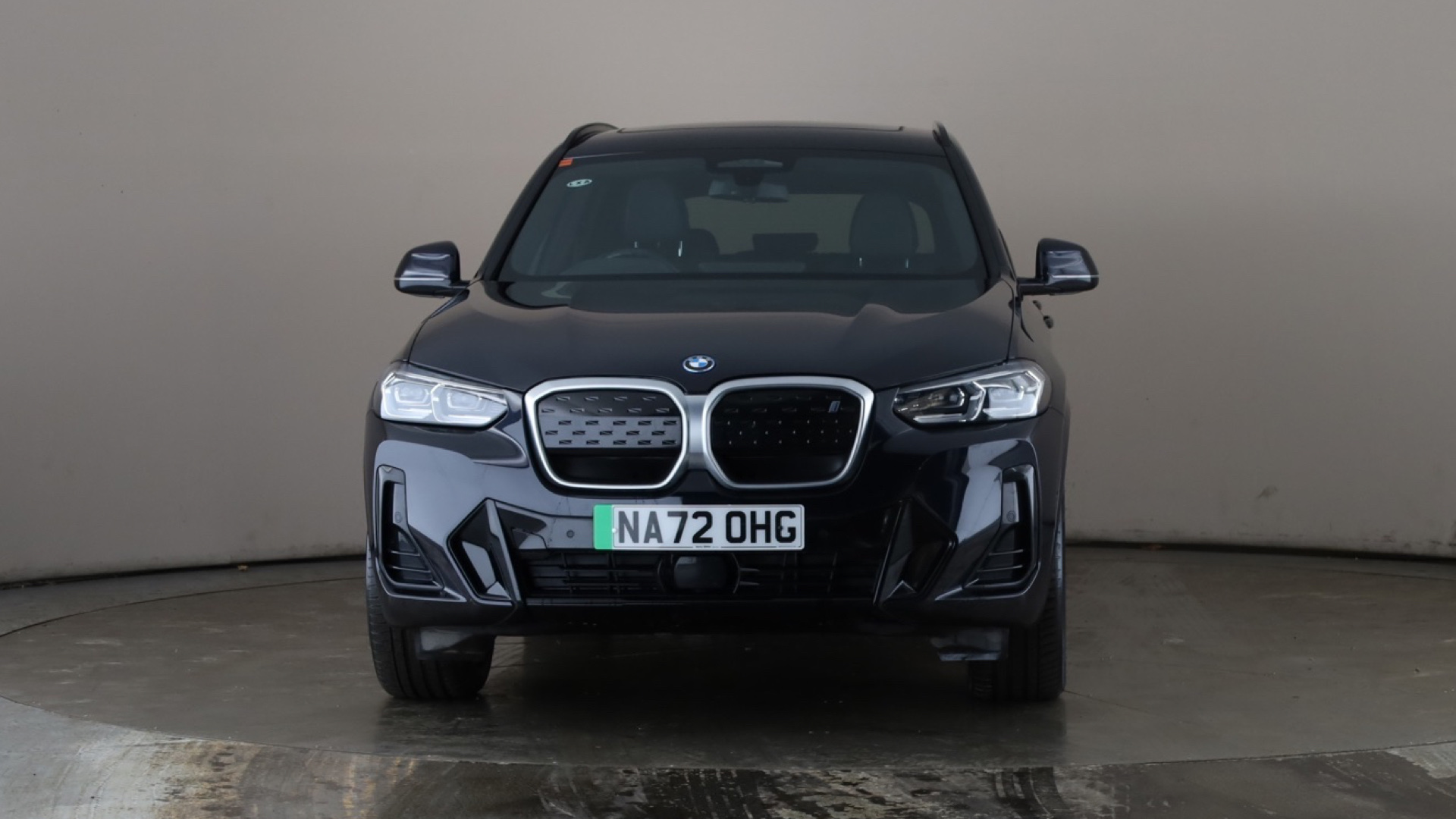 4020805 210kW M Sport 80kWh 5dr Auto