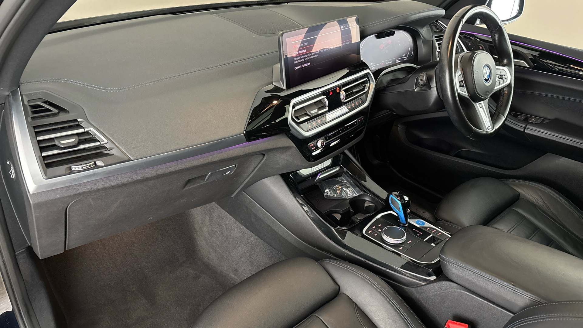 4020805 210kW M Sport 80kWh 5dr Auto