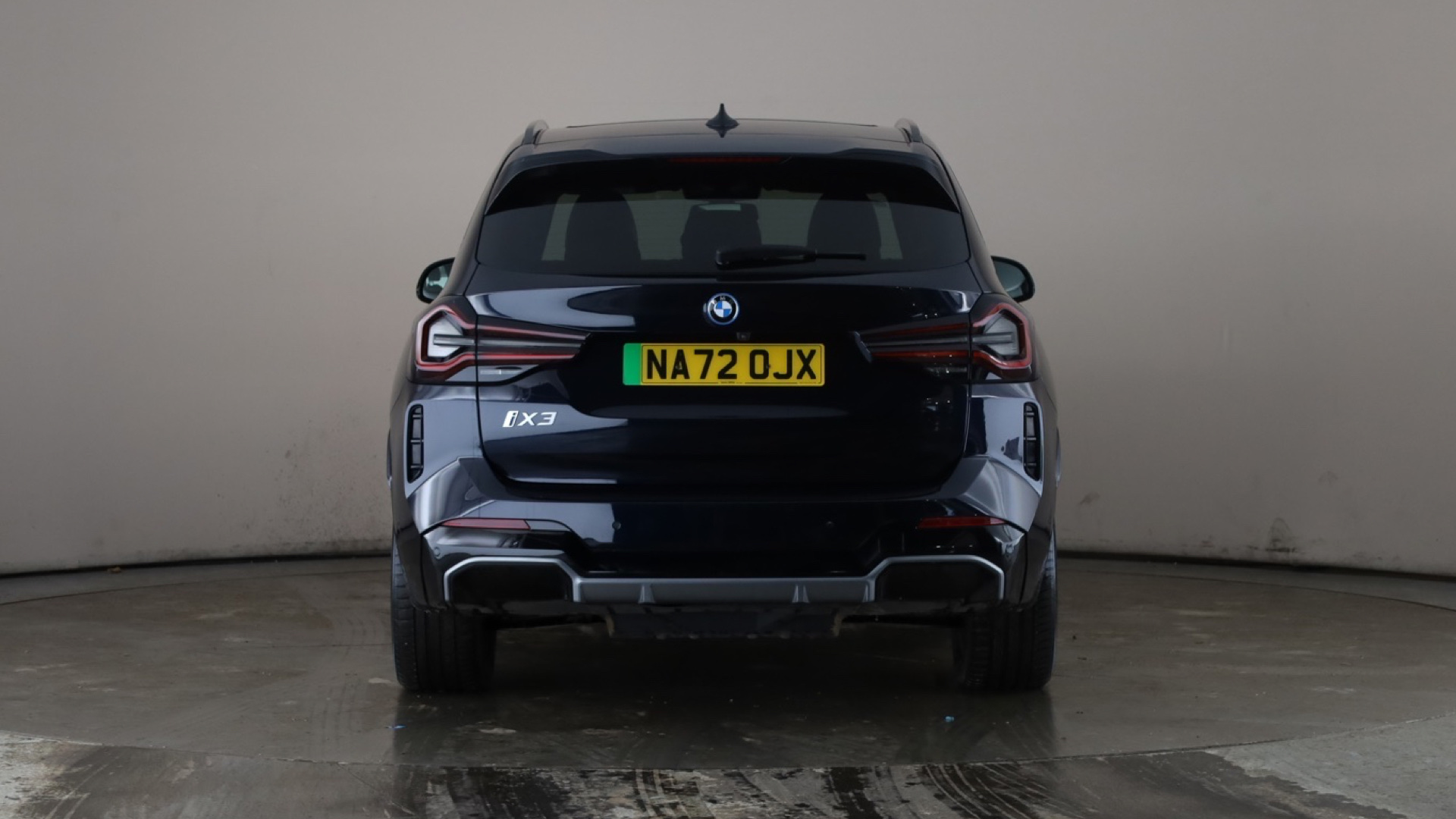 4020820 210kW M Sport 80kWh 5dr Auto