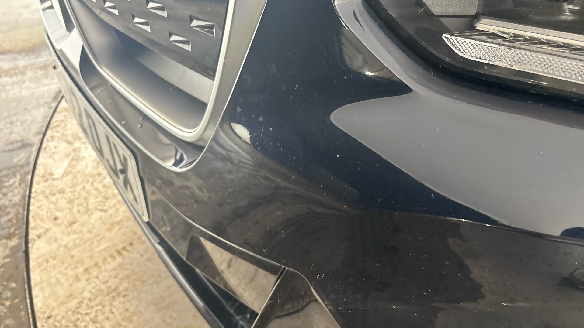 4020820 210kW M Sport 80kWh 5dr Auto