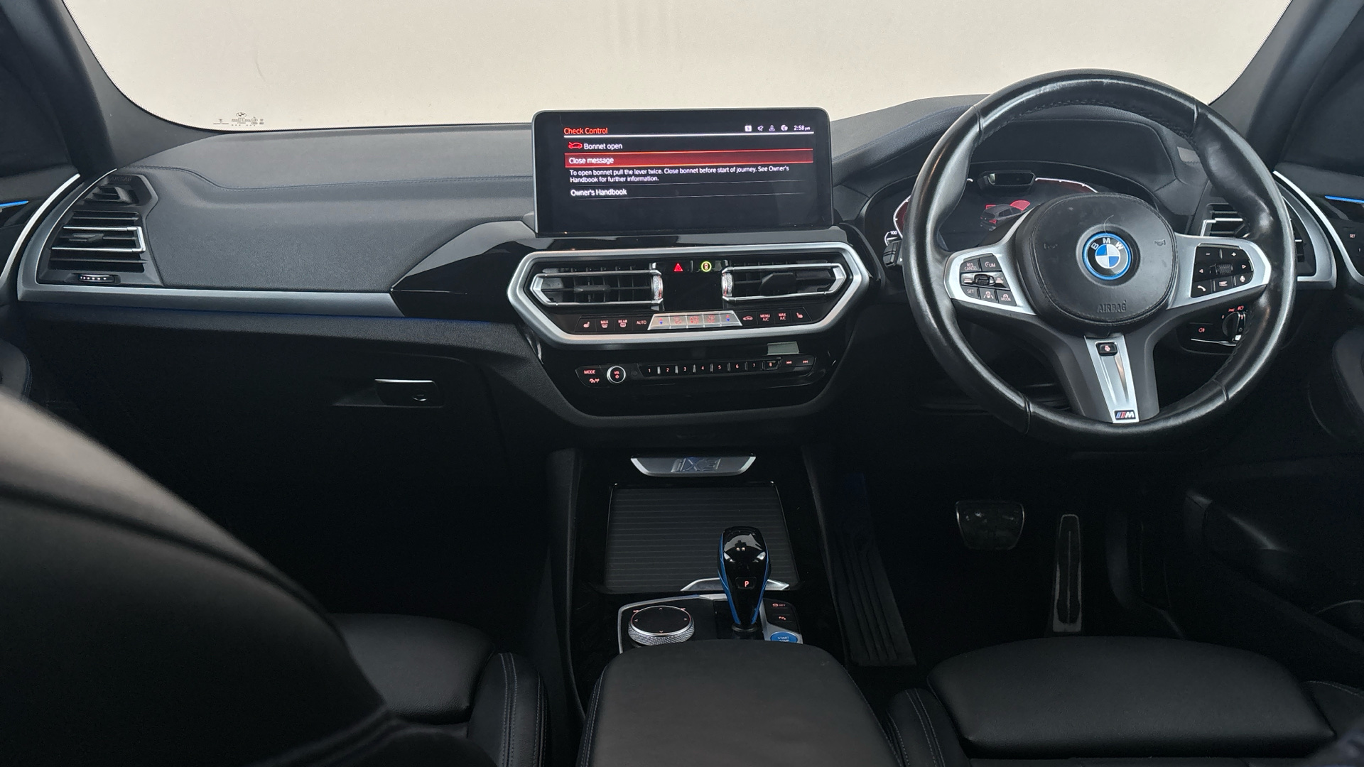 4020820 210kW M Sport 80kWh 5dr Auto