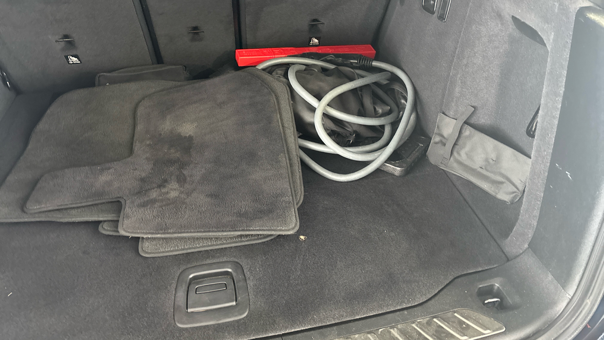 4020820 210kW M Sport 80kWh 5dr Auto