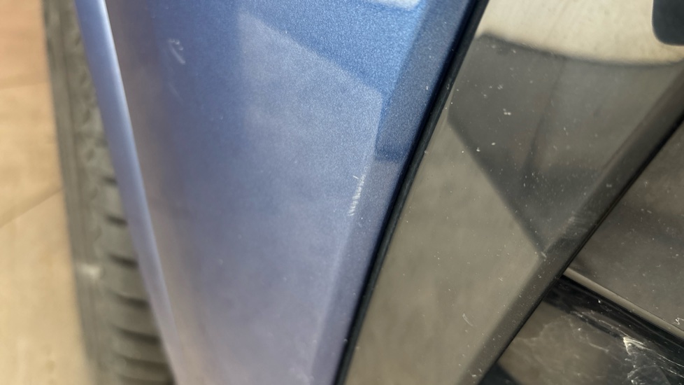 BMW iX3 Scuff