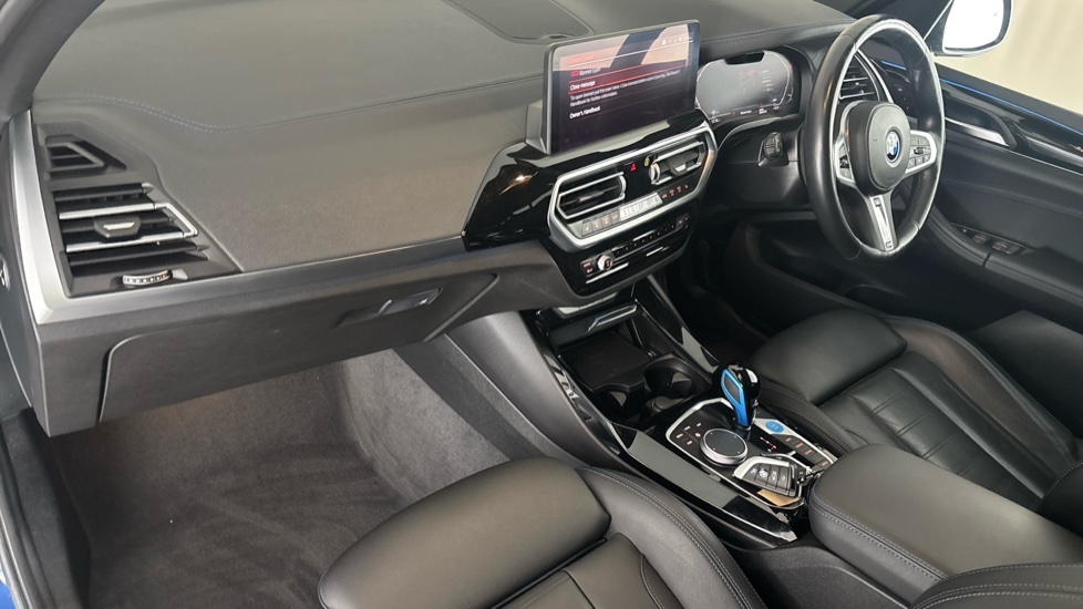 BMW iX3 Image 10