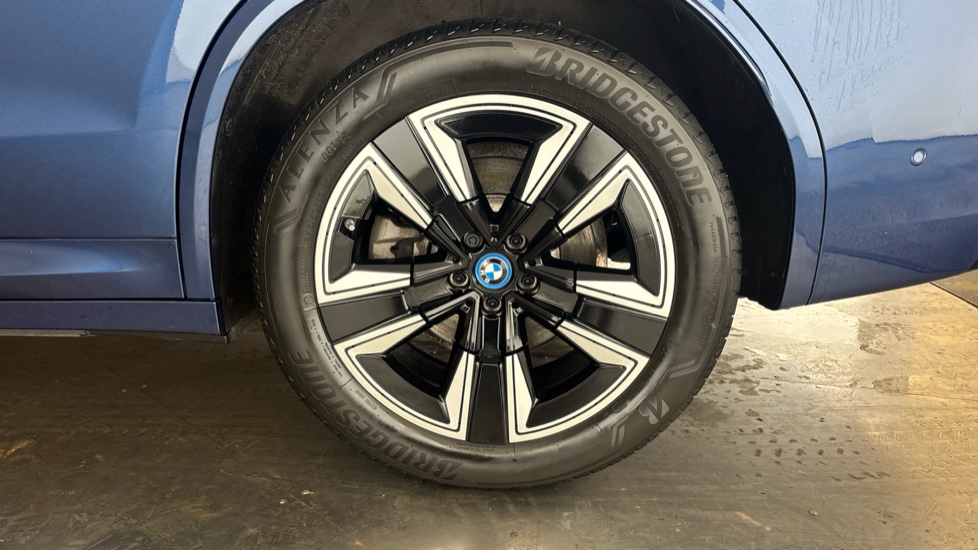 BMW iX3 Image 18