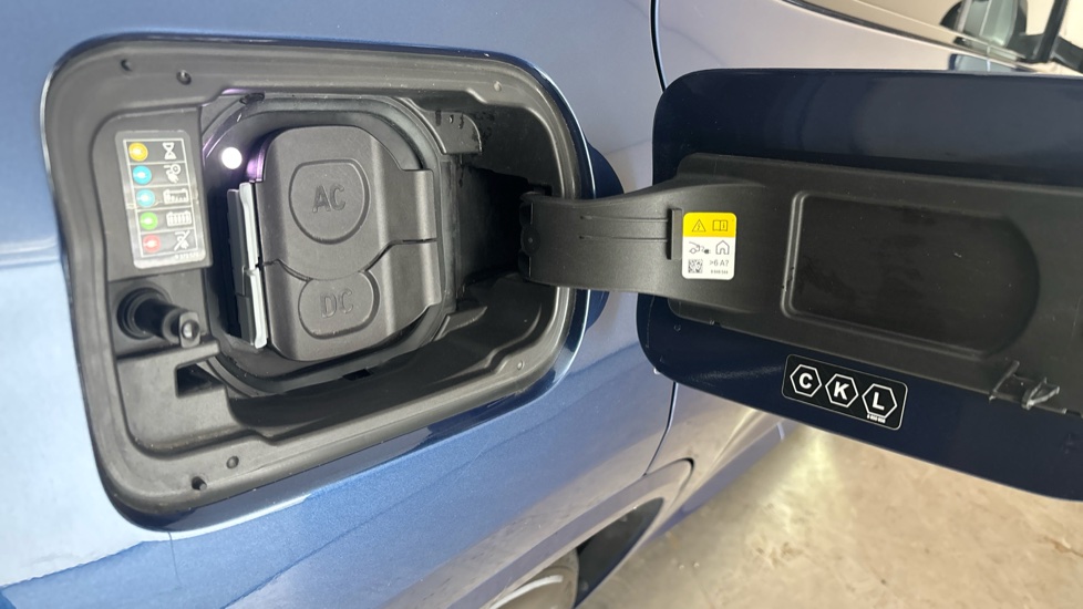 BMW iX3 Image 21
