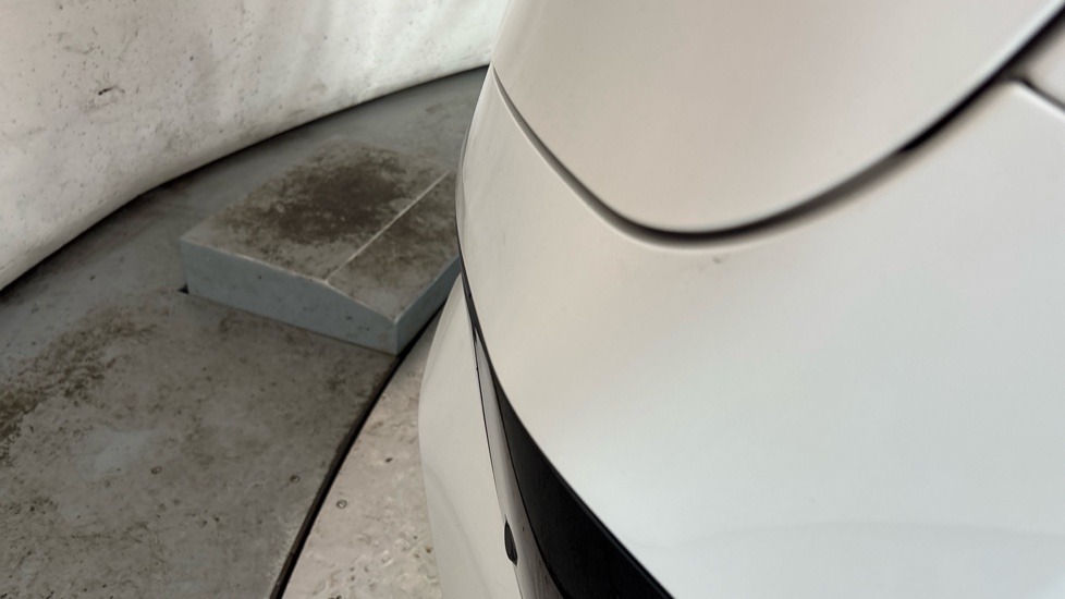 BMW iX chips and scratches