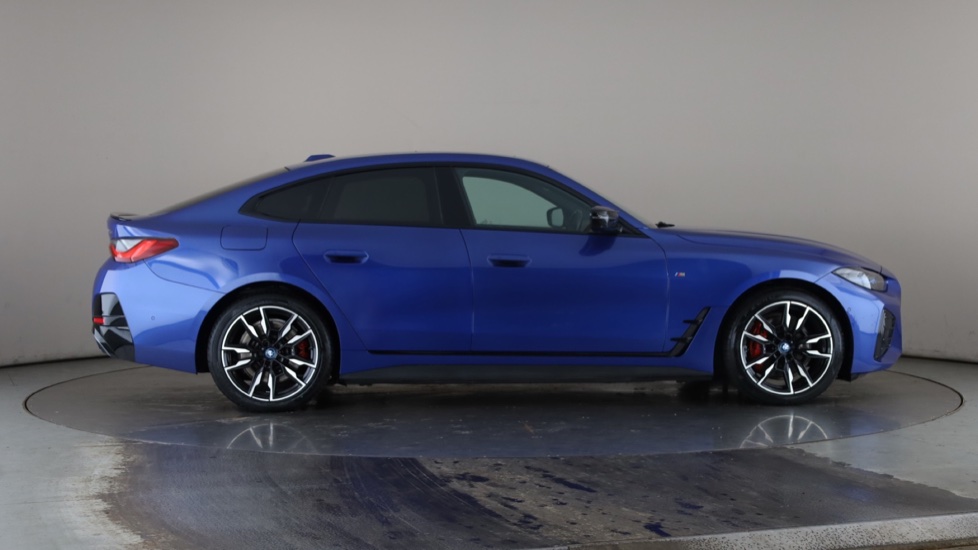 BMW I4 Image 6