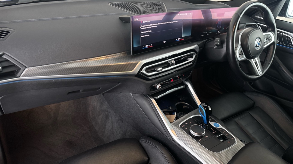 BMW I4 Image 10