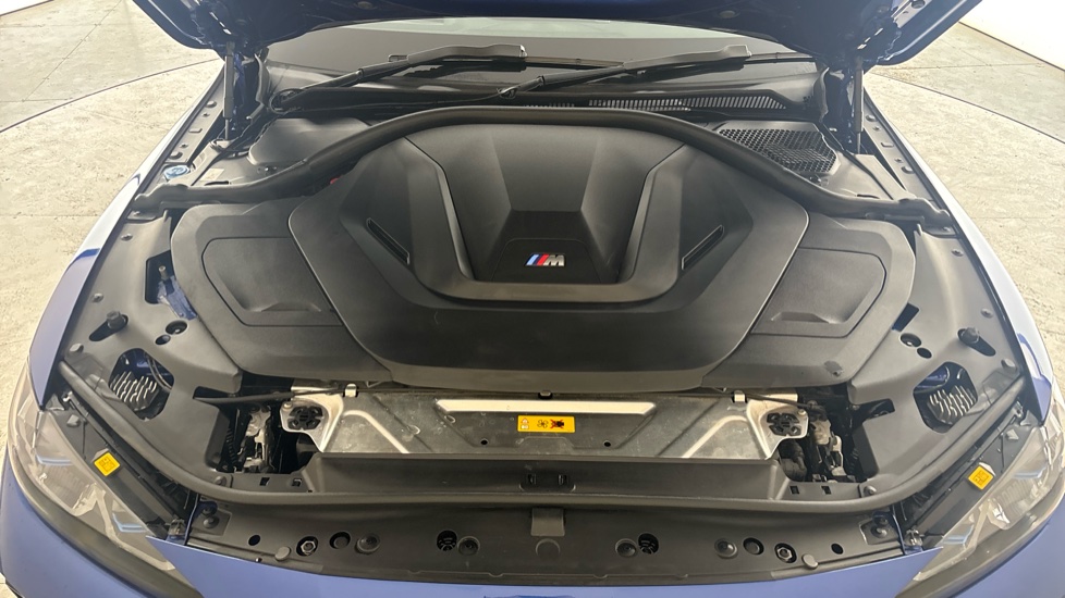 BMW I4 Image 16