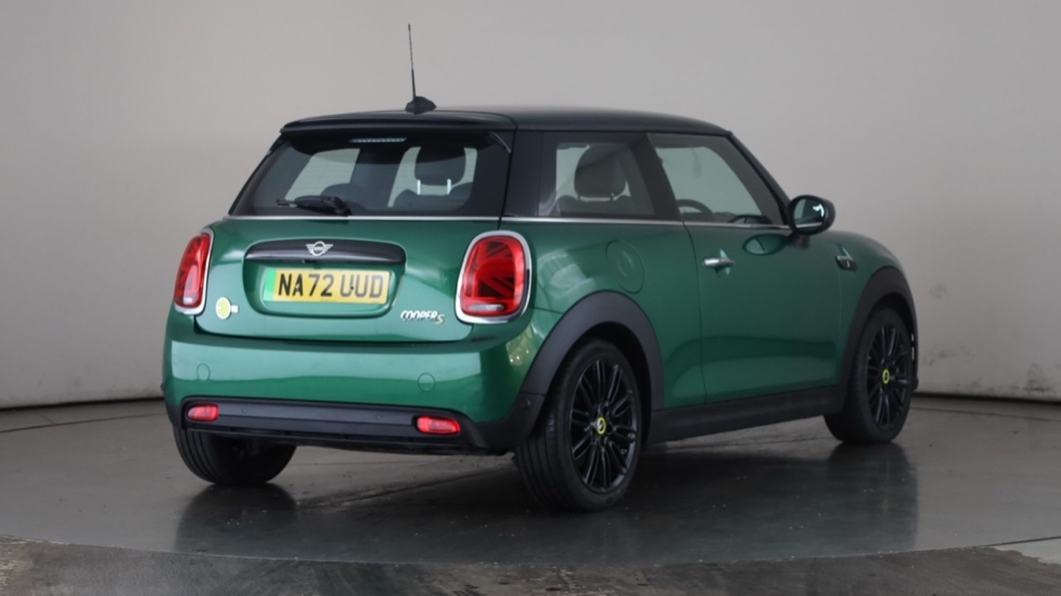 MINI HATCHBACK Image 5