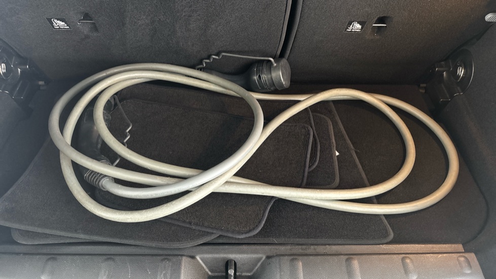 MINI HATCHBACK Image 22