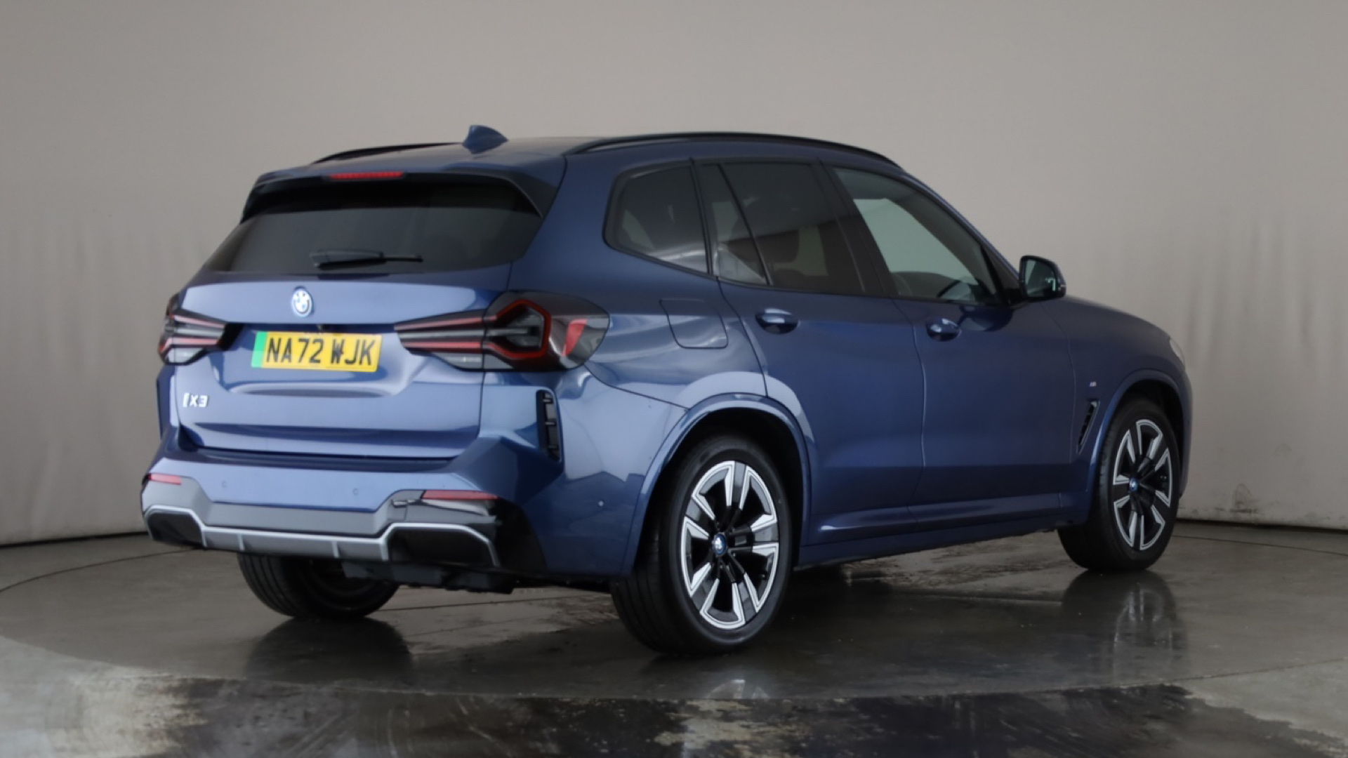 4027567 210kW M Sport 80kWh 5dr Auto