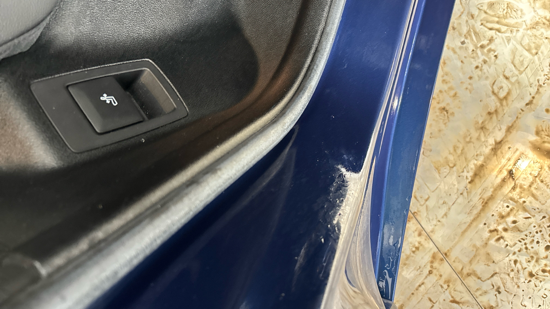 4027567 210kW M Sport 80kWh 5dr Auto