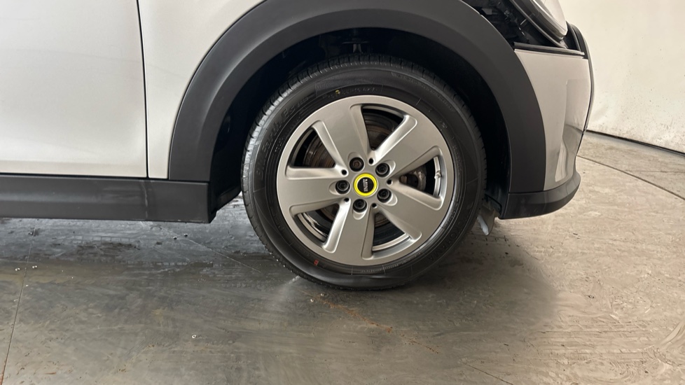 MINI HATCHBACK Image 20