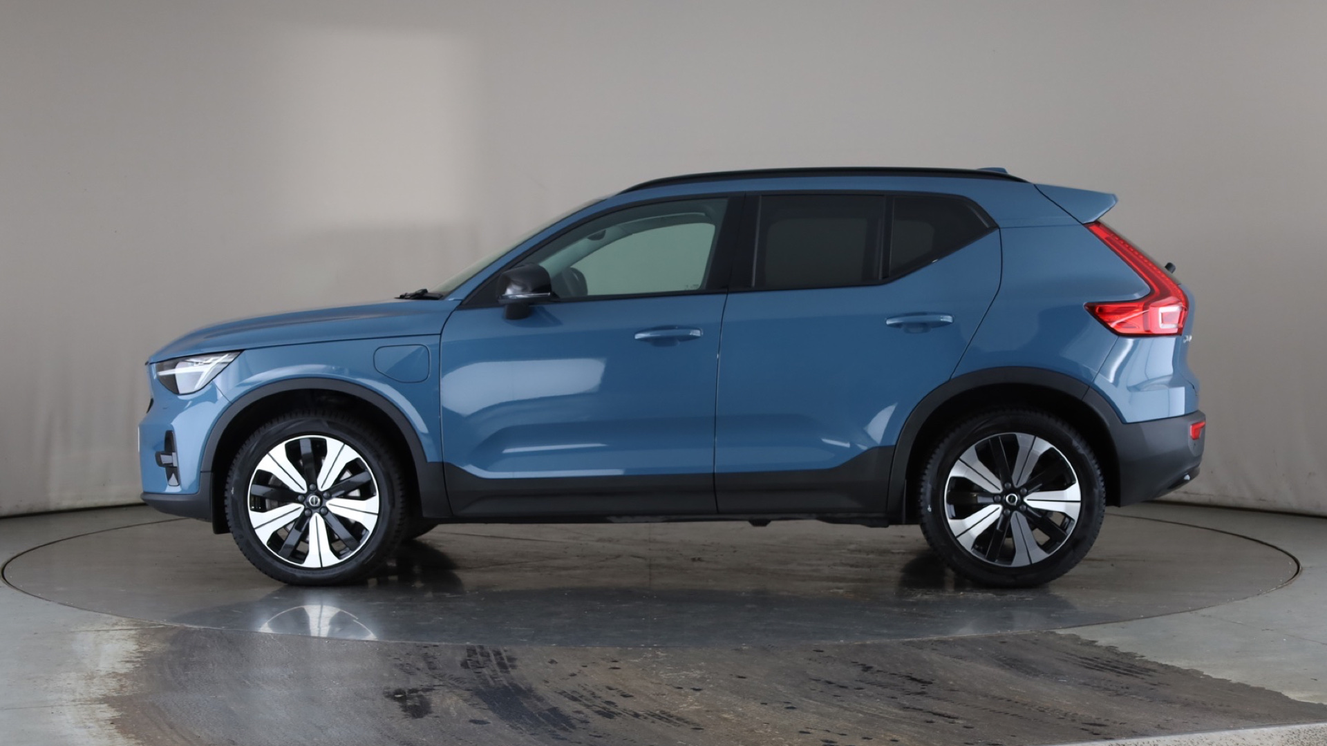 1.5 T5 Recharge PHEV Ultimate Dark 5dr Auto
