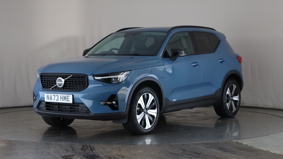 Used VOLVO XC40