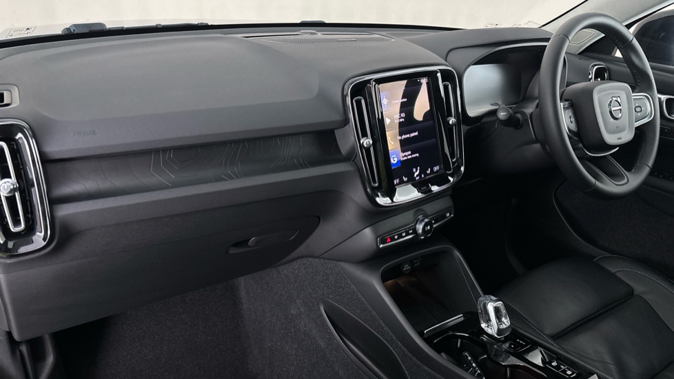 VOLVO XC40 Image 10