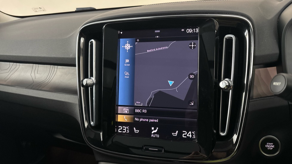 VOLVO XC40 Image 12