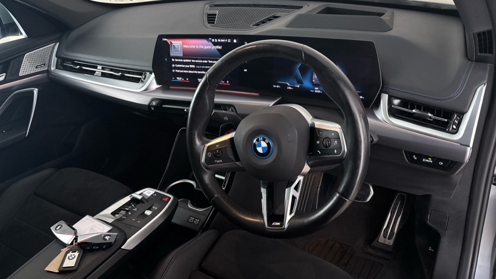 BMW iX1 Image 9