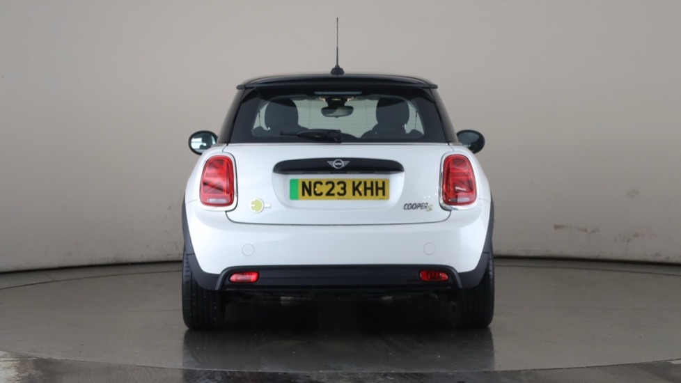 MINI HATCHBACK Image 4