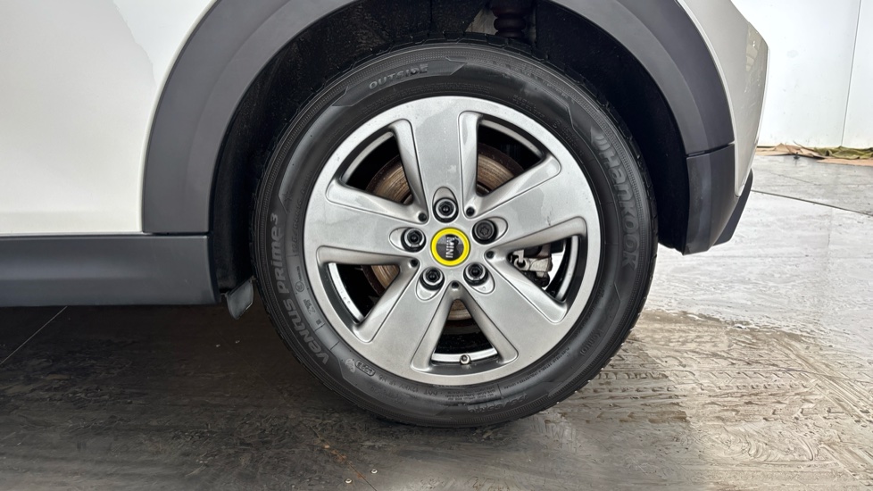 MINI HATCHBACK Image 18