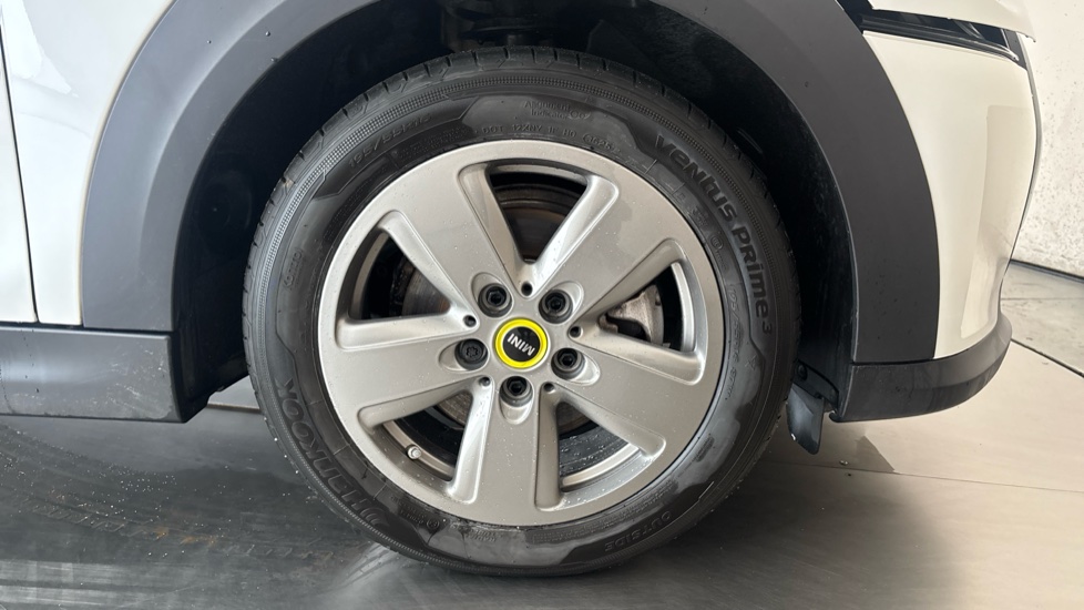 MINI HATCHBACK Image 20