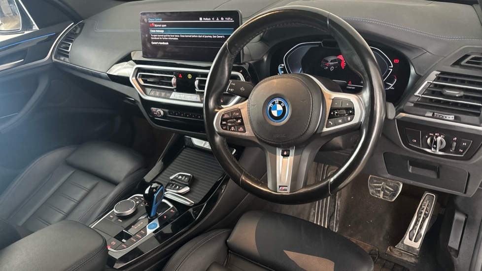 BMW iX3 Image 9