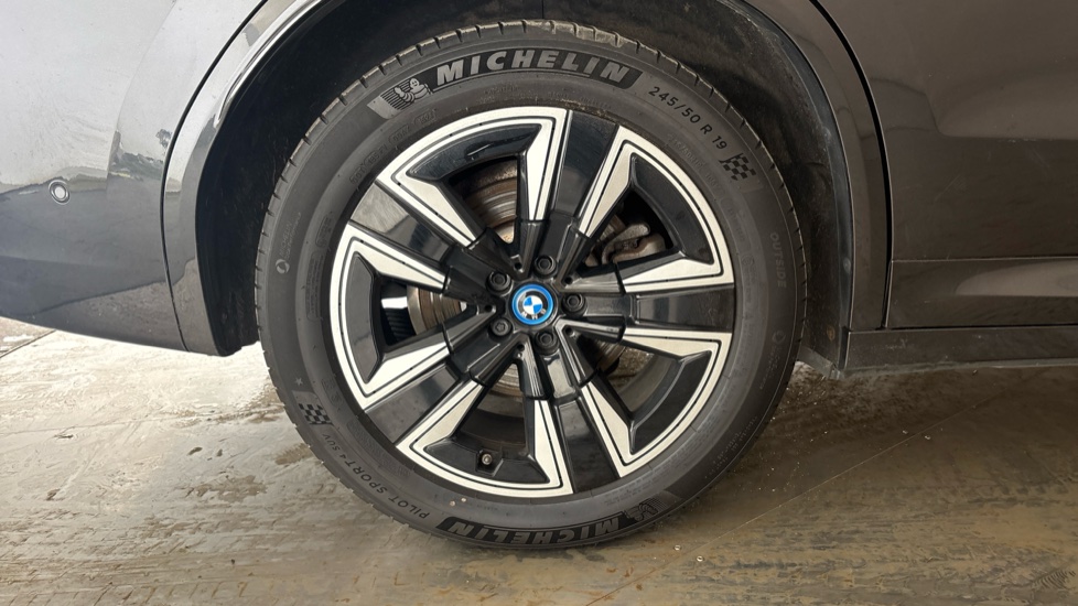 BMW iX3 Image 19