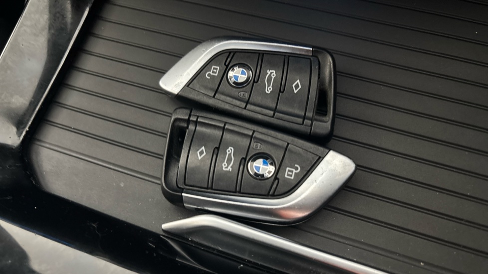 BMW iX3 reverse camera