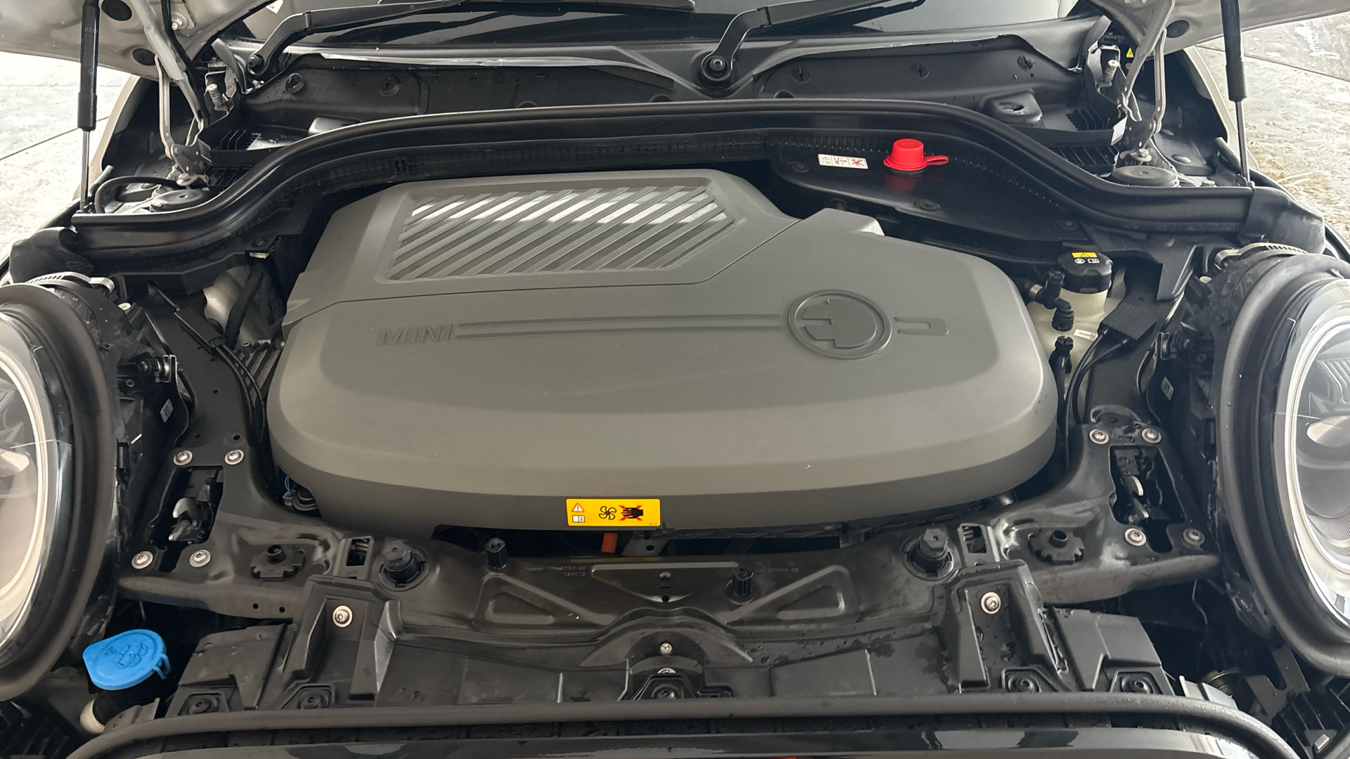 4020673 135kW Cooper S Level 1 33kWh 3dr Auto