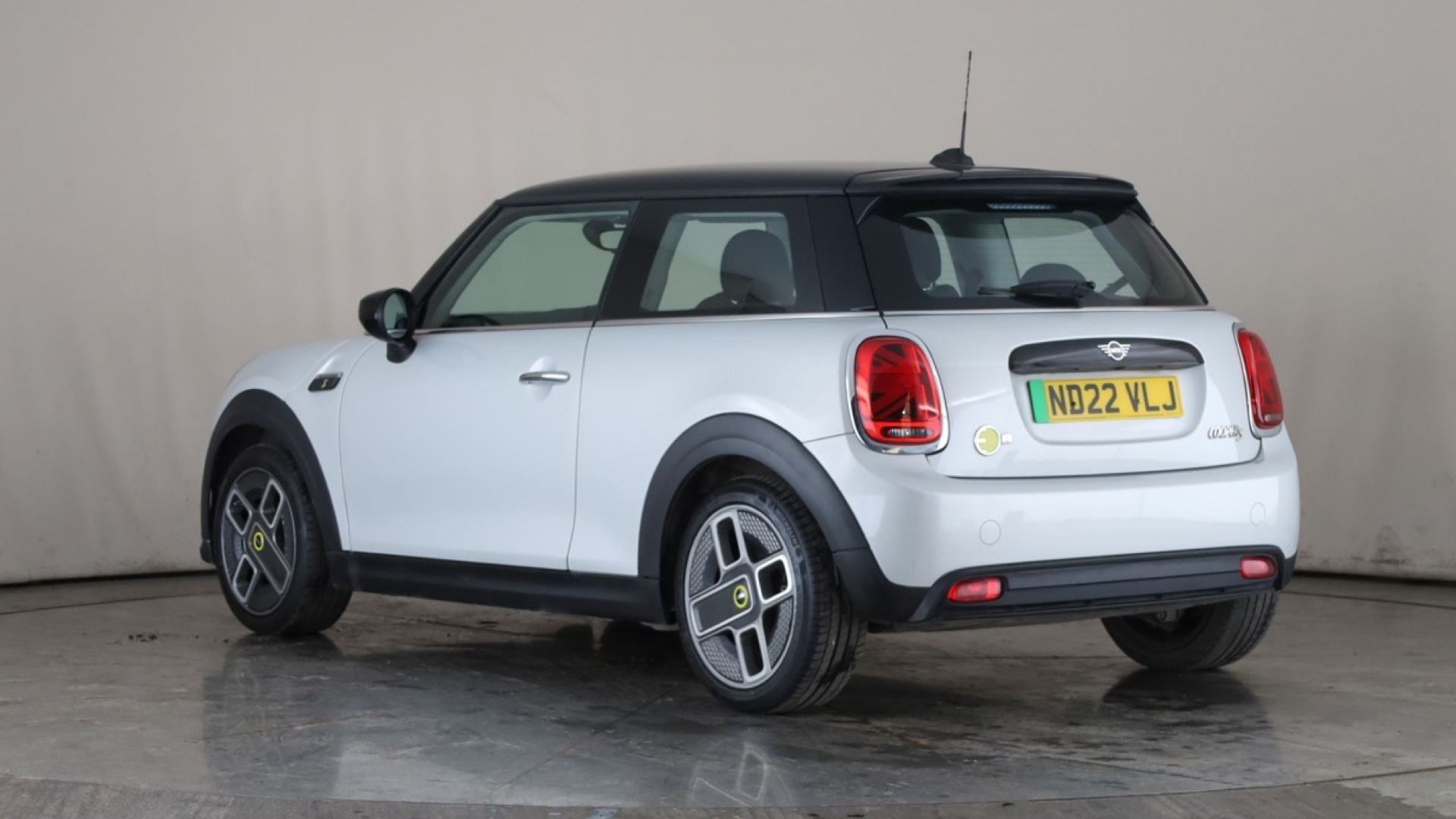 MINI Hatchback 135kW Cooper S Level 1 33kWh 3dr Auto