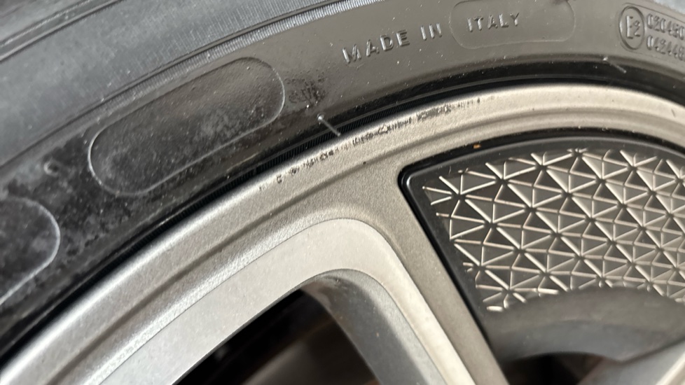 MINI HATCHBACK scuff