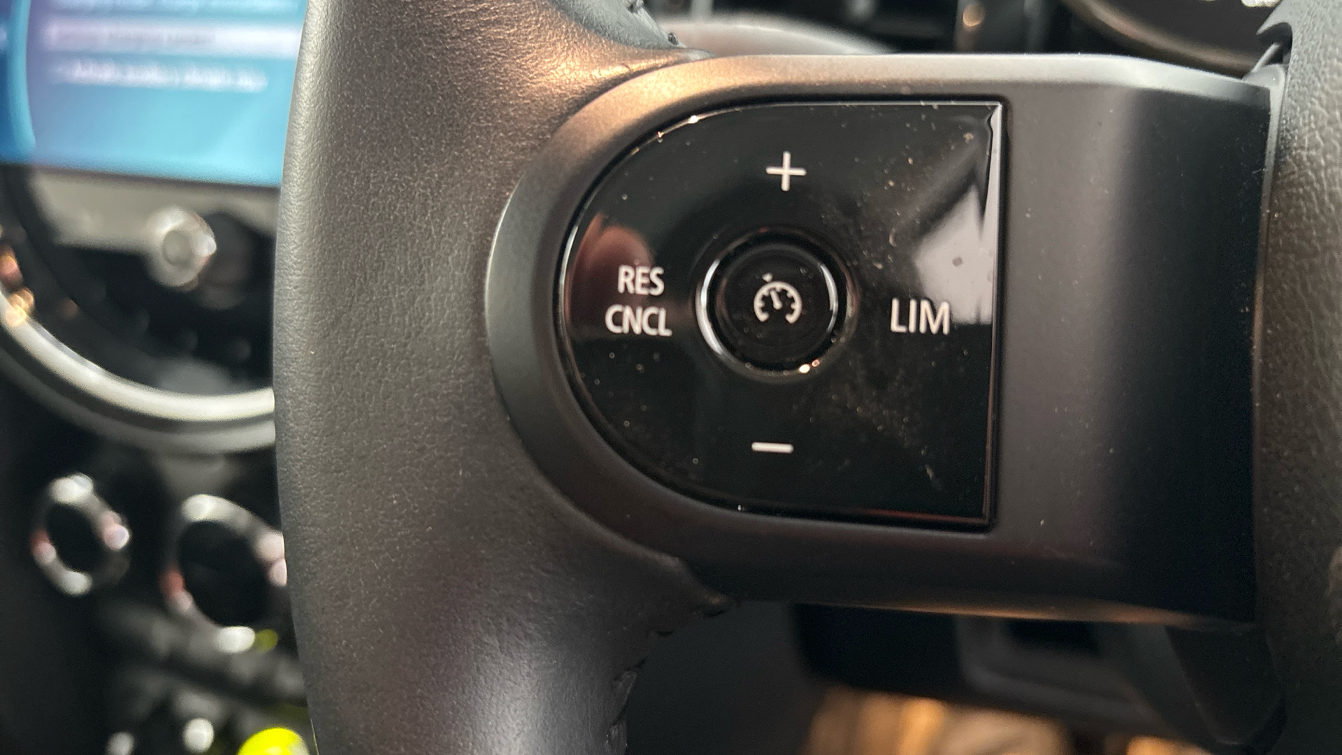MINI Hatchback 135kW Cooper S Level 1 33kWh 3dr Auto