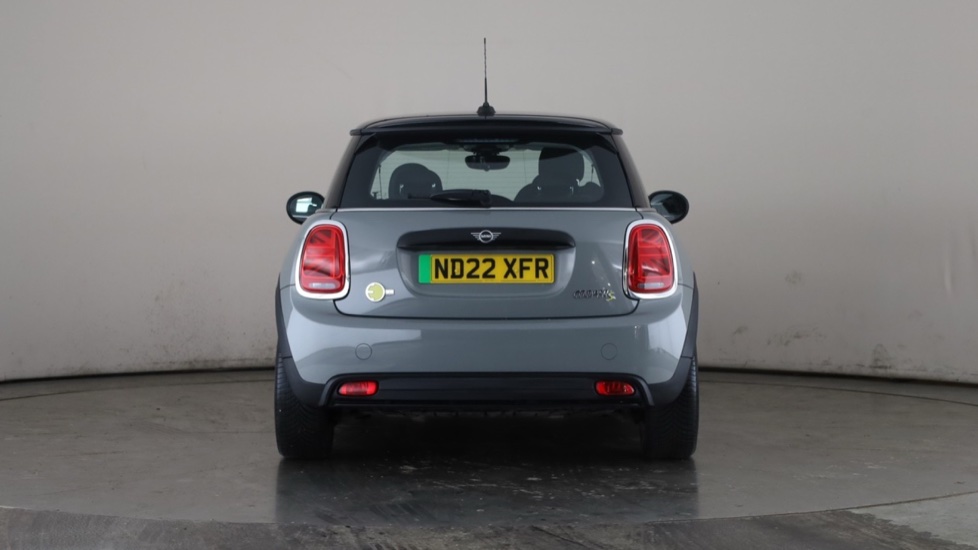 MINI HATCHBACK Image 4
