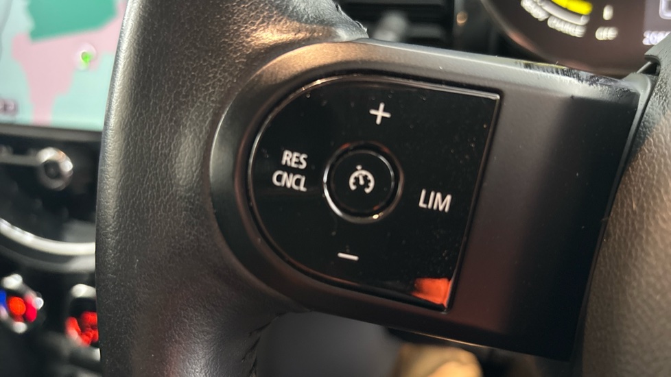 MINI HATCHBACK cruise control