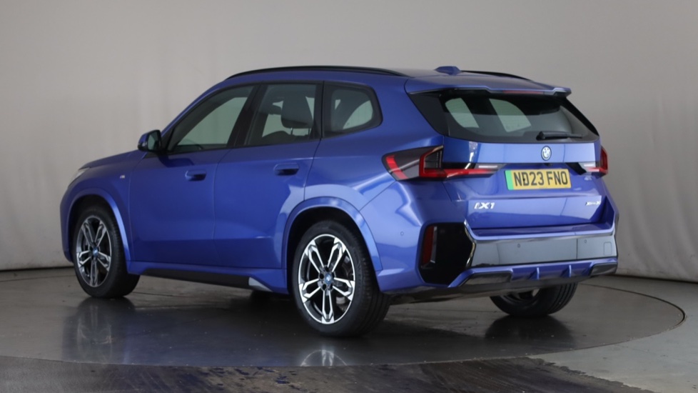 BMW iX1 Image 3