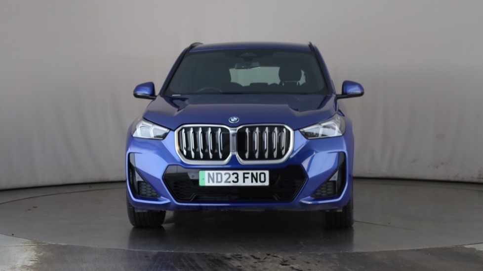 BMW iX1 Image 8
