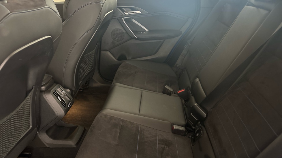 BMW iX1 Image 14